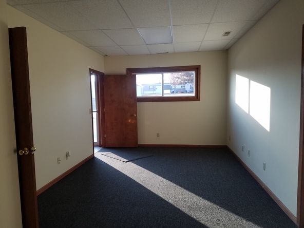 2106 Industrial Rd, Kirksville, MO 63501